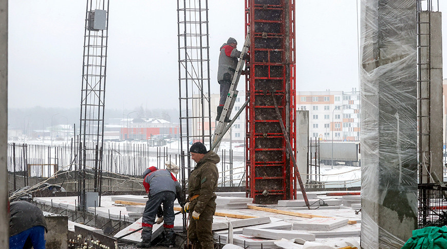 Физкультурно-оздоровительный комплекс строится в Петрикове