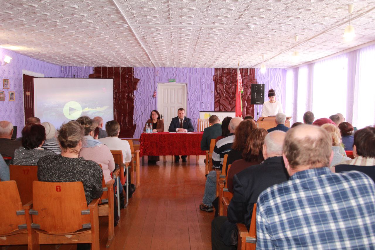 Абарончая моц і патрыятызм: Адзіны дзень інфармавання ў Чалюшчавічах