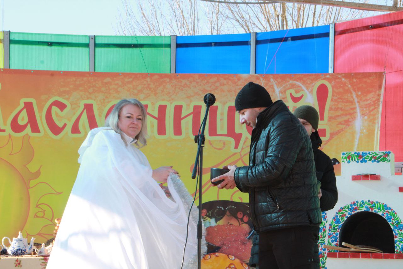 ФОТАРЭПАРТАЖ: Масленіца ідзе па населеных пунктах Петрыкаўшчыны