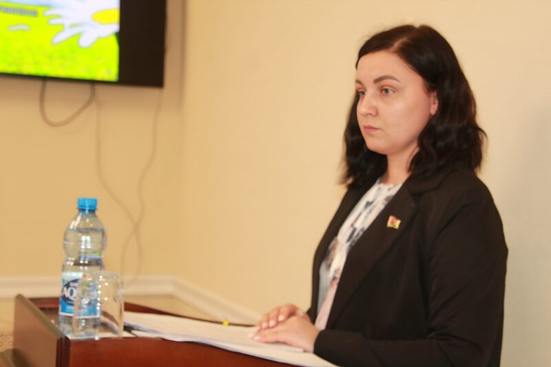 Об организации весеннего сева и итогах работы с обращениями граждан - в Петрикове прошло заседание исполкома