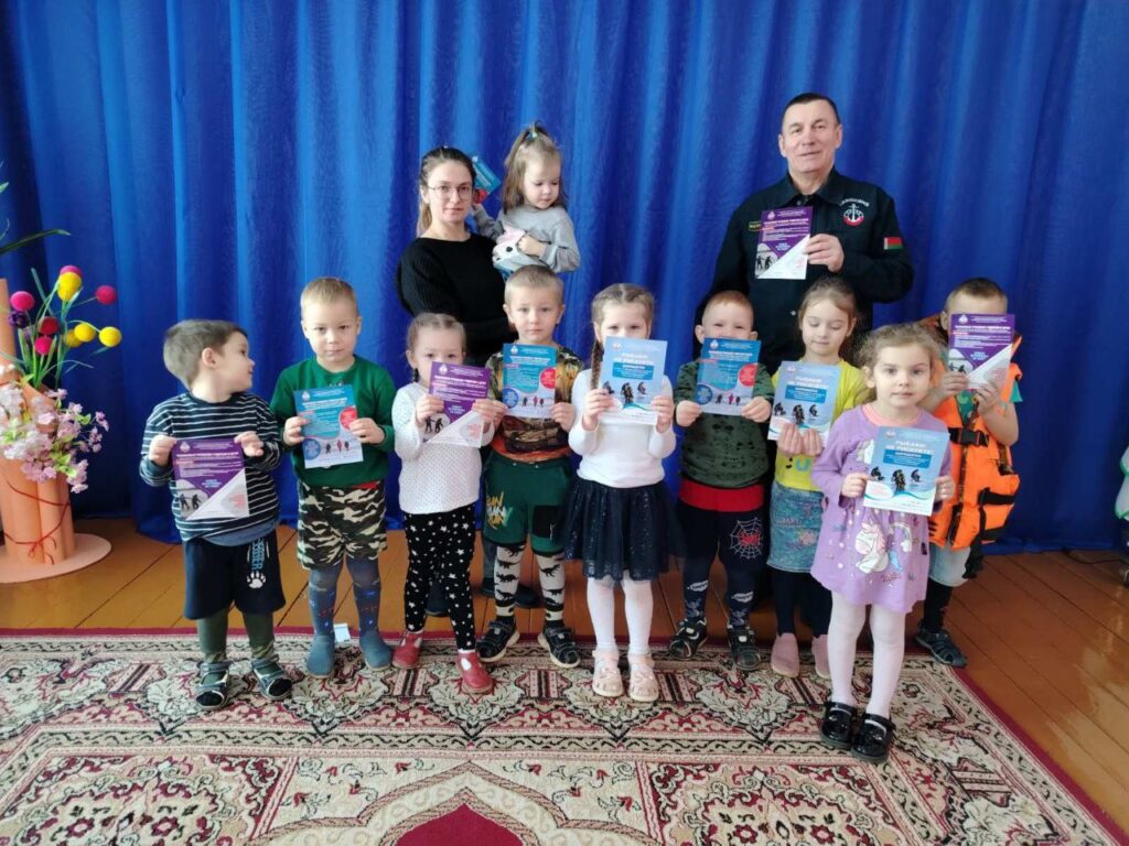 «Чем опасен лёд?» — важный урок для малышей Куритичского детского сада