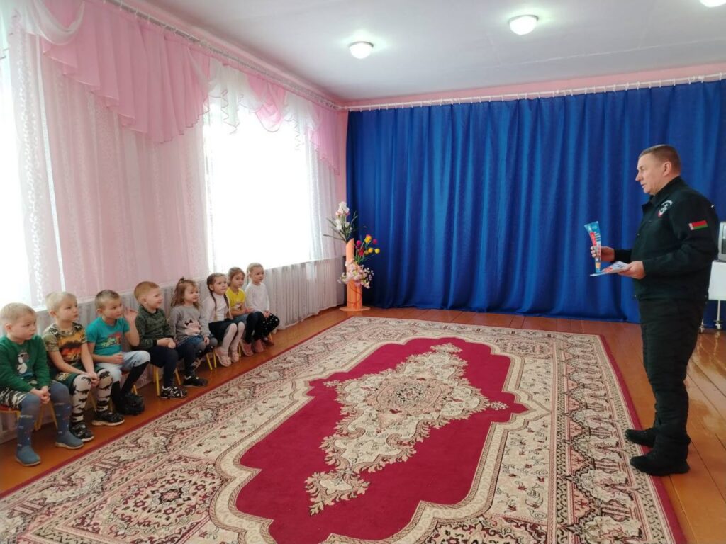 «Чем опасен лёд?» — важный урок для малышей Куритичского детского сада