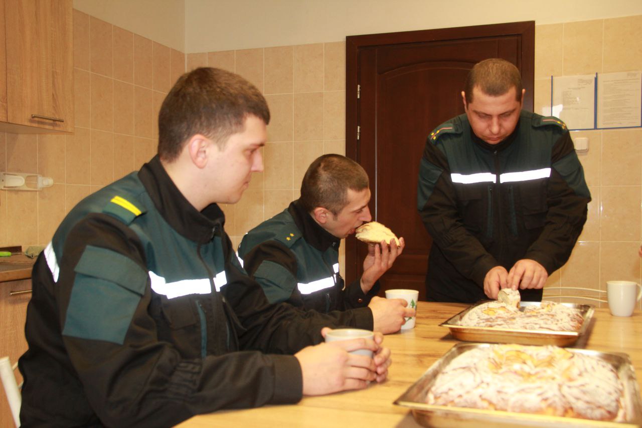 Мамины пироги: частичка домашнего уюта для тех, кто на страже нашей безопасности!