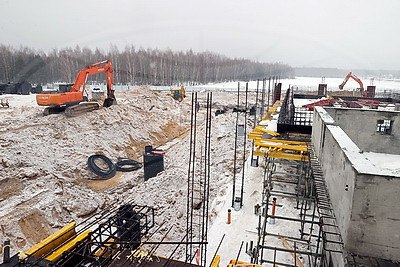 Физкультурно-оздоровительный комплекс строится в Петрикове