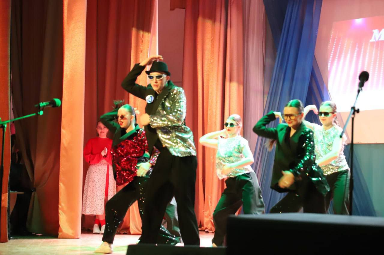 В районном Доме культуры состоялся традиционный конкурс «Мистер-Х-2026»