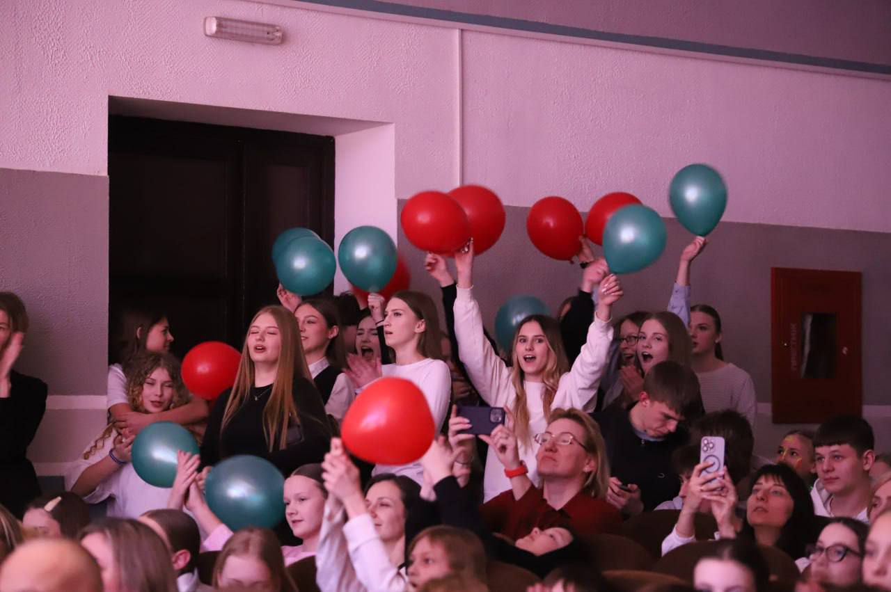 В районном Доме культуры состоялся традиционный конкурс «Мистер-Х-2026»