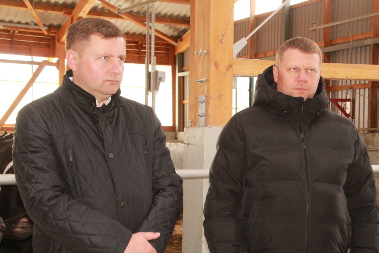 Губернатор Гомельской области Иван Крупко сегодня находится с рабочим визитом в Петриковском районе