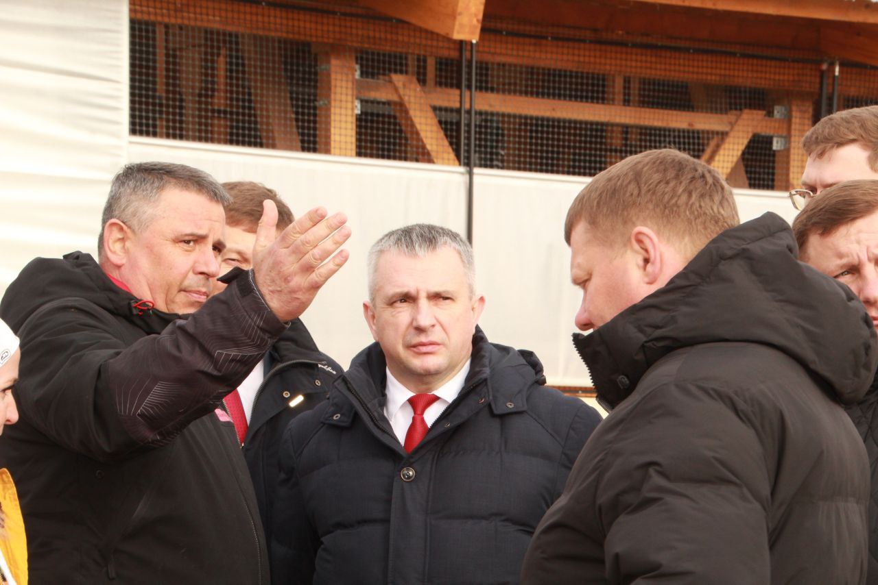 Губернатор Гомельской области Иван Крупко сегодня находится с рабочим визитом в Петриковском районе