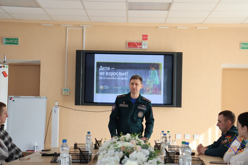 Петриковский район с рабочим визитом посетил Иван Егеров