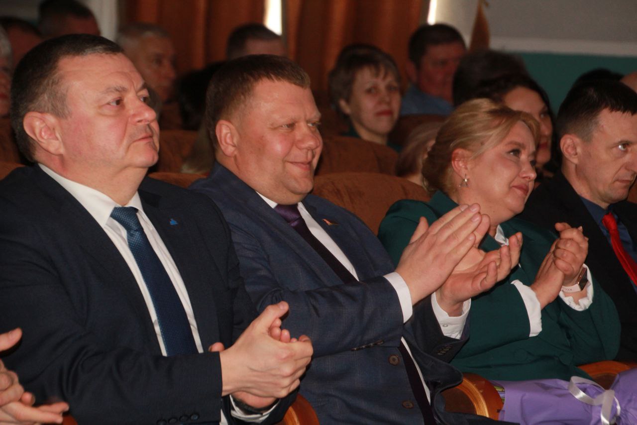 У раённым Доме культуры падвялі вынікі работы СУП "Палессе-Аграінвест"