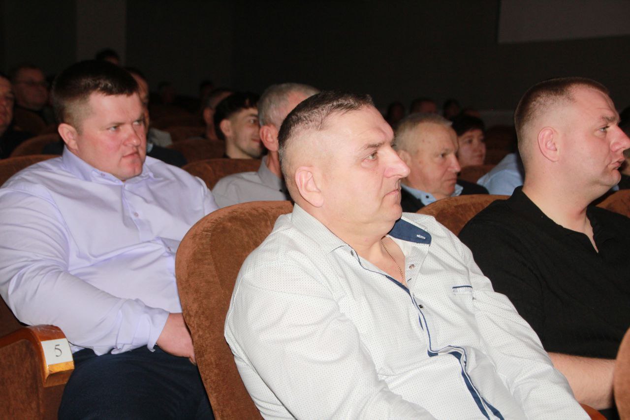 У раённым Доме культуры падвялі вынікі работы СУП "Палессе-Аграінвест"