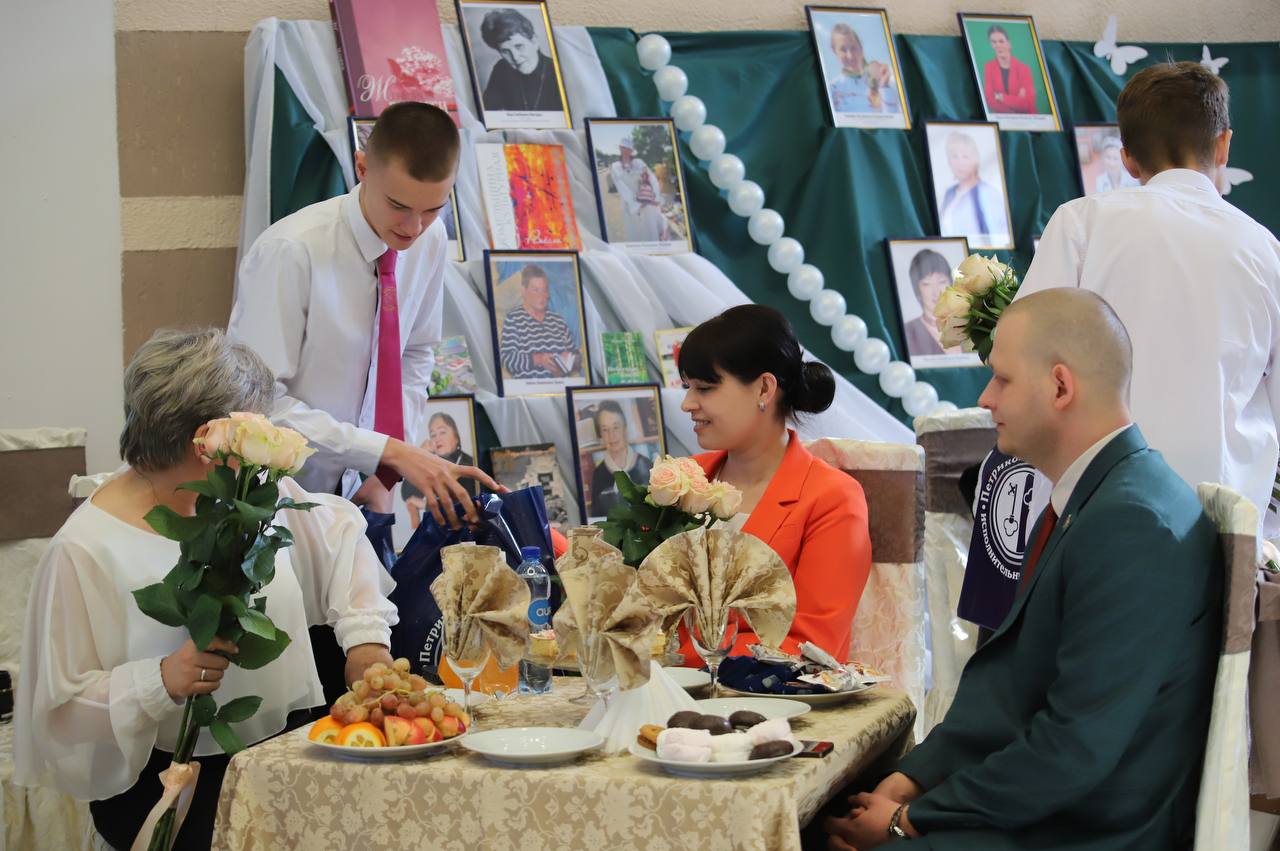 Фотарэпартаж з раённага Дома культуры з нагоды свята вясны і прыгажосці