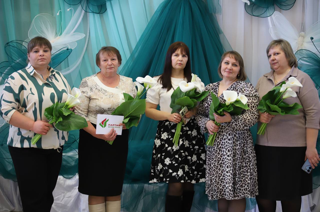 Фотарэпартаж з раённага Дома культуры з нагоды свята вясны і прыгажосці