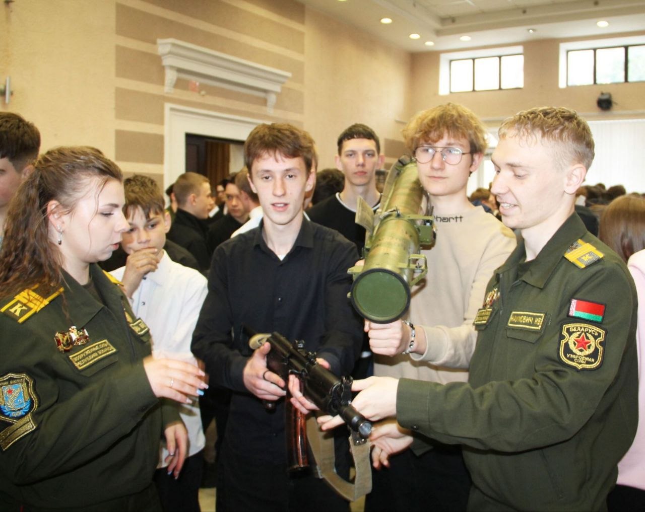 У раённым Доме культуры прайшла ваенна-патрыятычная акцыя “Гатовыя Радзіме служыць”