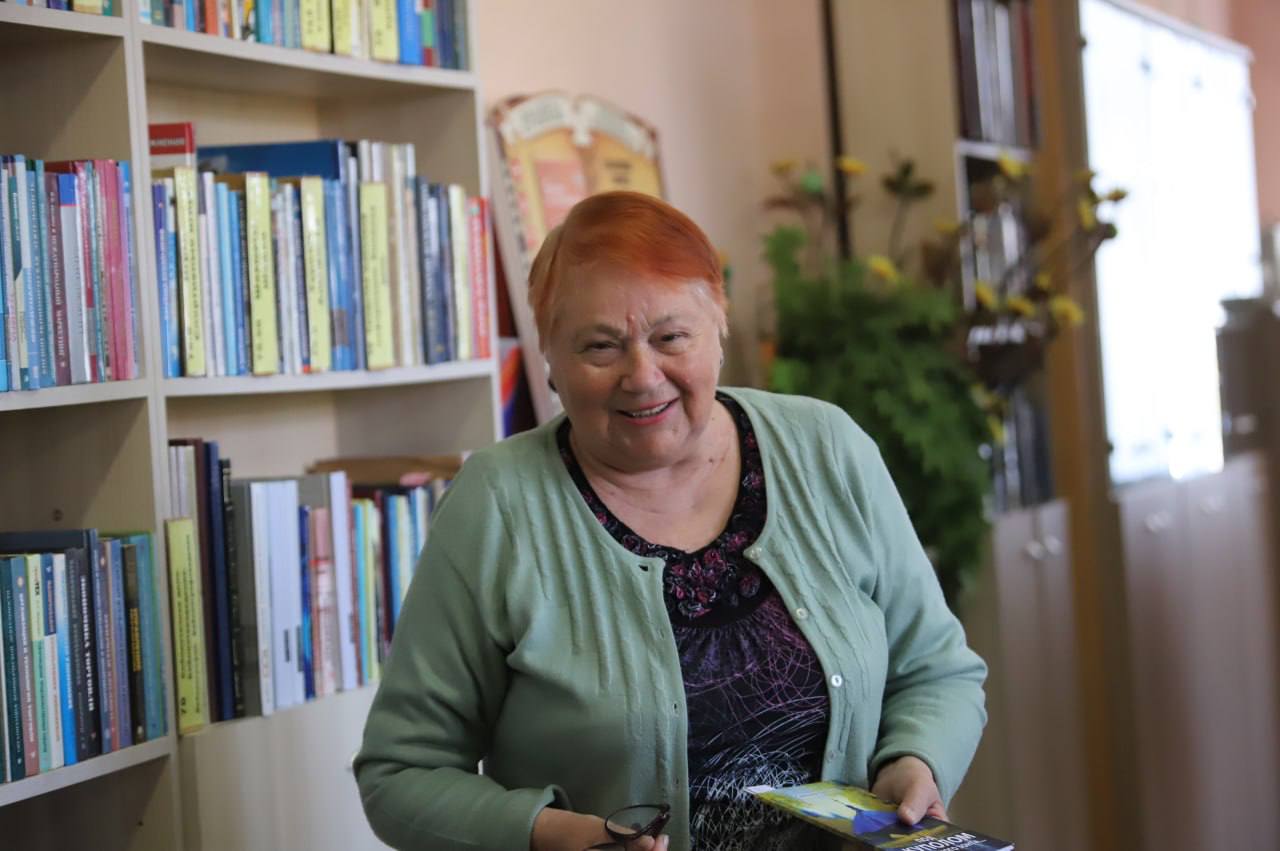 Прэзентацыя зборніка вершаў Святланы Тарасевіч «И только вера в светлый день…»