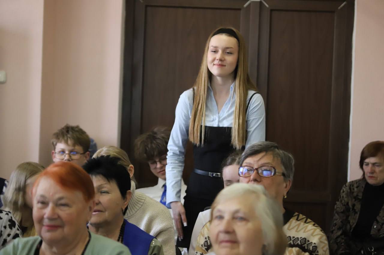 Прэзентацыя зборніка вершаў Святланы Тарасевіч «И только вера в светлый день…»