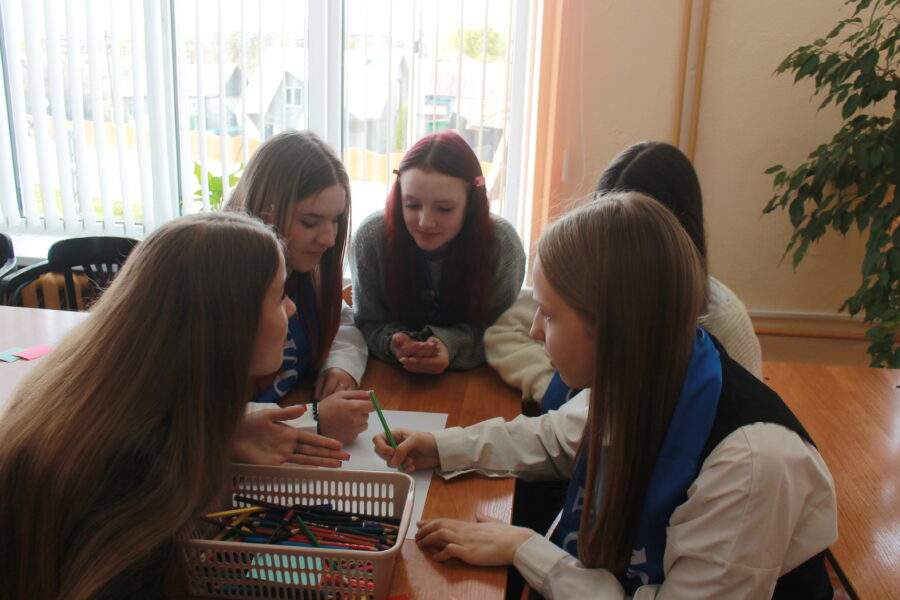 Пераасэнсоўваючы ўрокі гісторыі: “Код стварэння: ад ідэй Леніна да сучаснага лідарства”