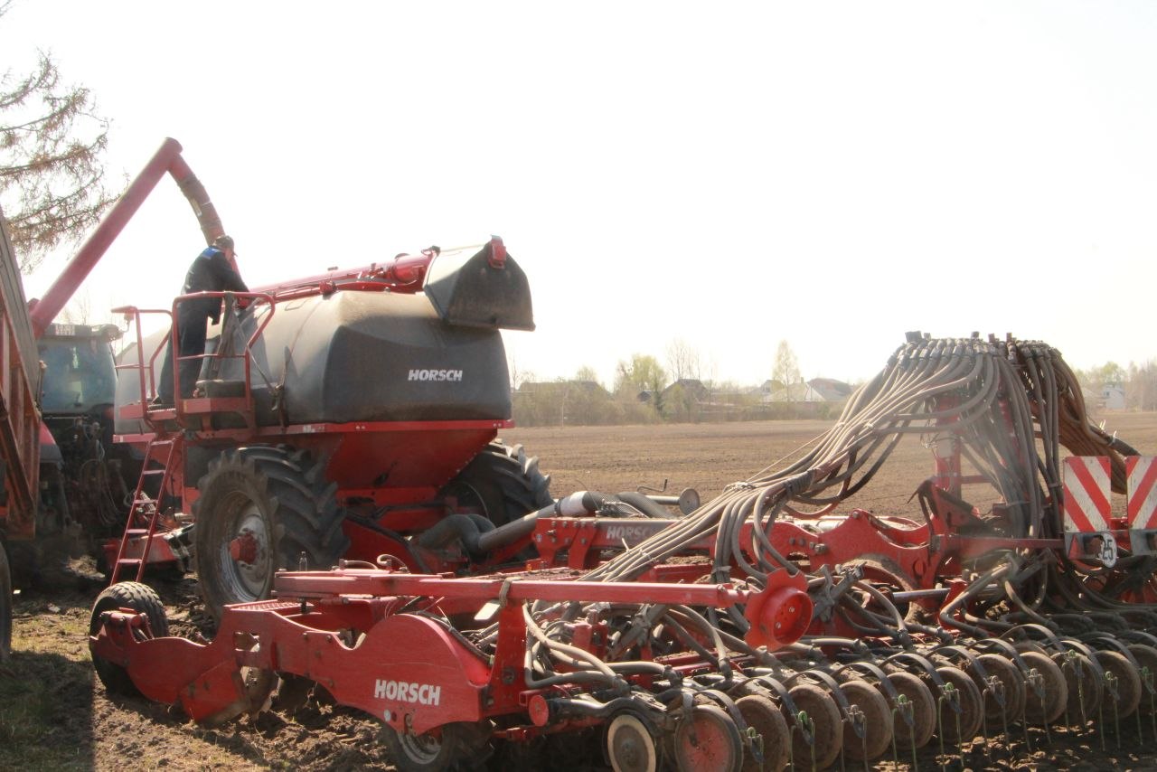 Петриковский район с рабочим визитом посетил сегодня губернатор области Иван Крупко