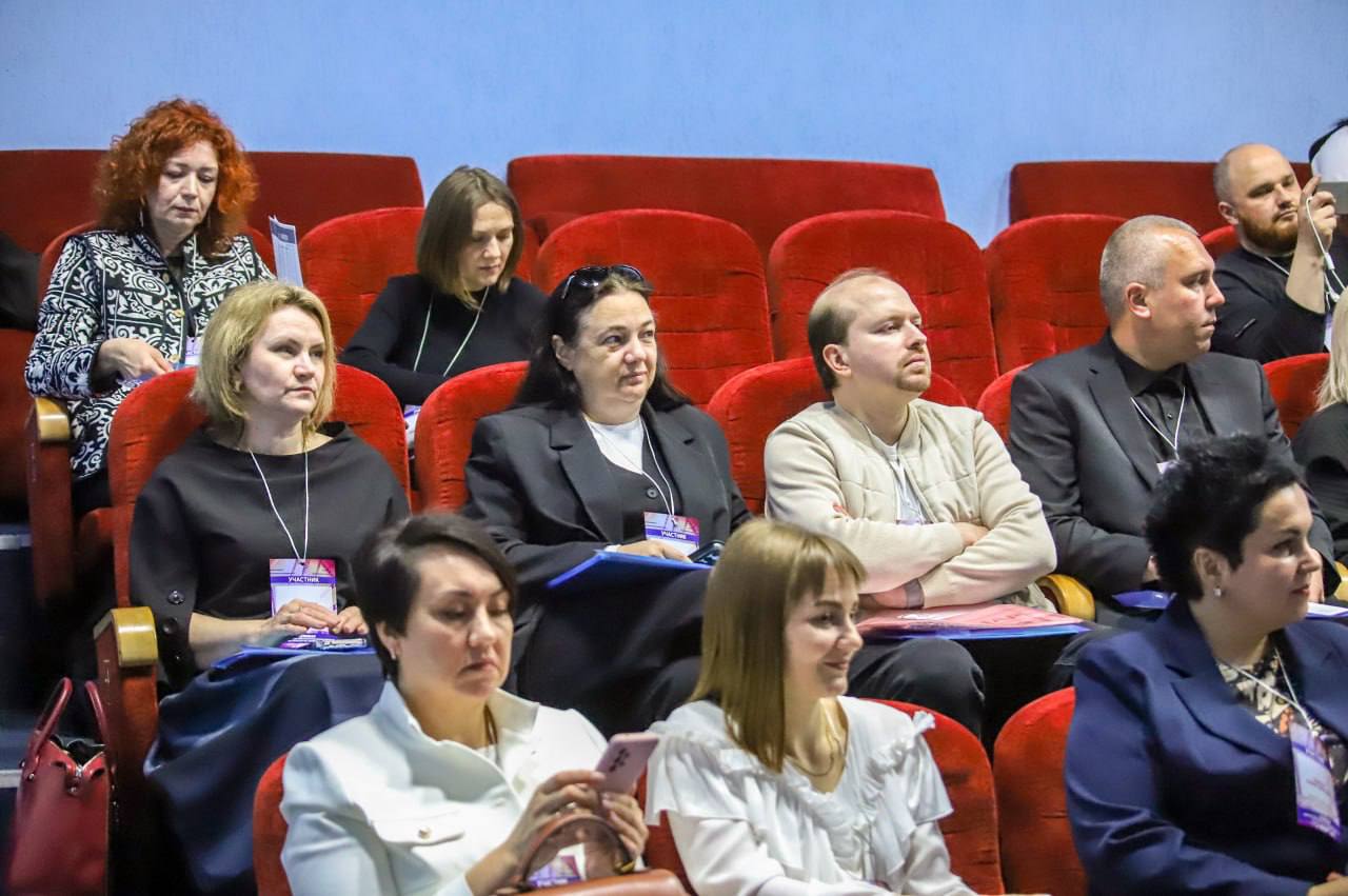 Сёння на базе кінатэатра "Беларусь" праходзіць абласны семінар "Удасканаленне рэпертуарнага планавання кінатэатраў"