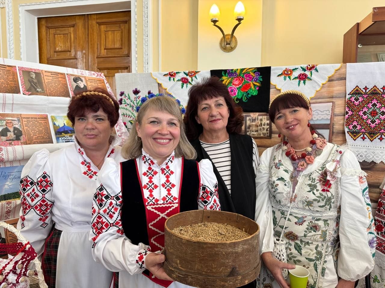 Петриковские библиотекари — в тройке лучших на #ЧитайГомель!