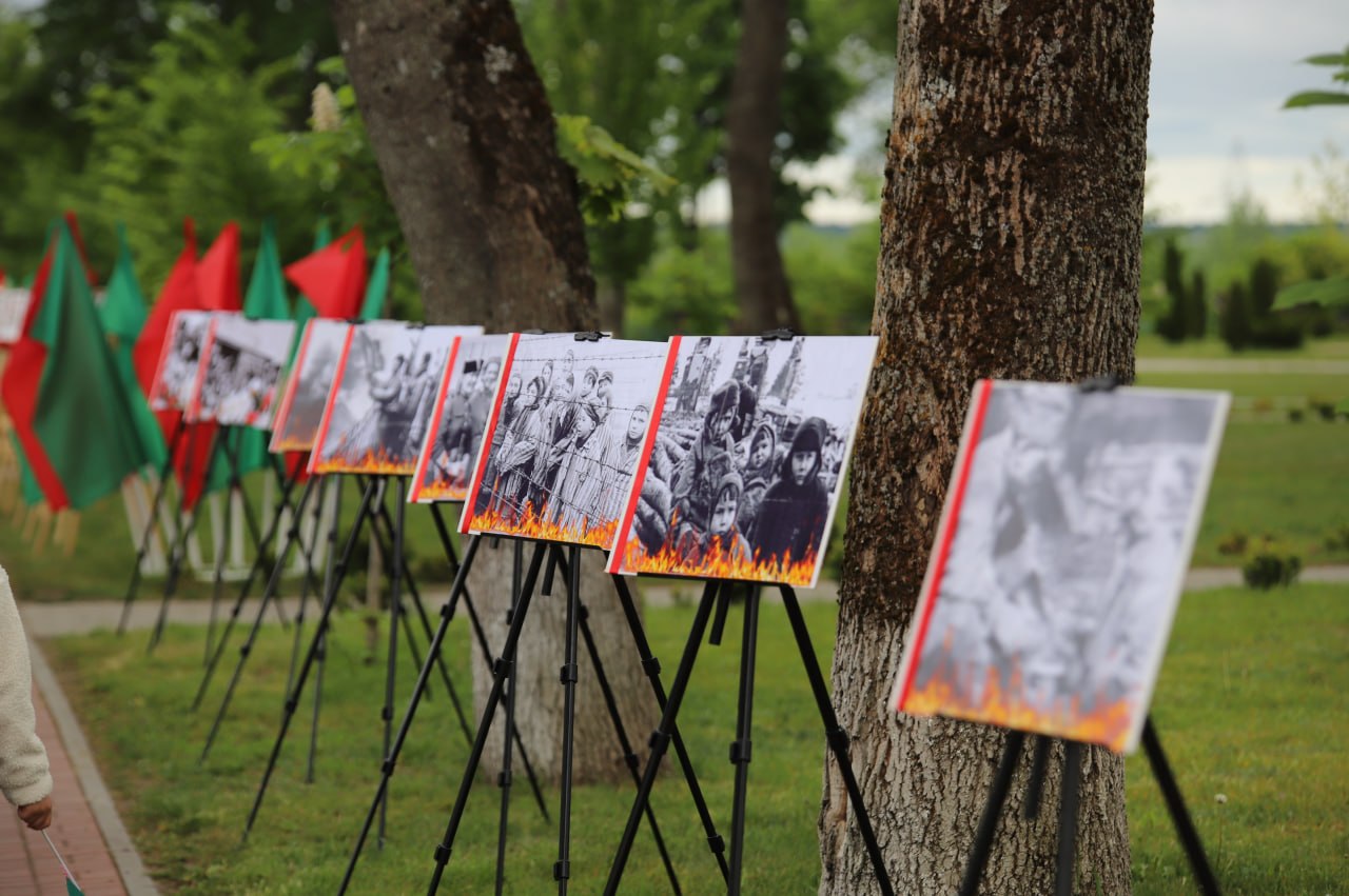 Фотафакт: З пачуццём падзякі аддаём даніну павагі подзвігу