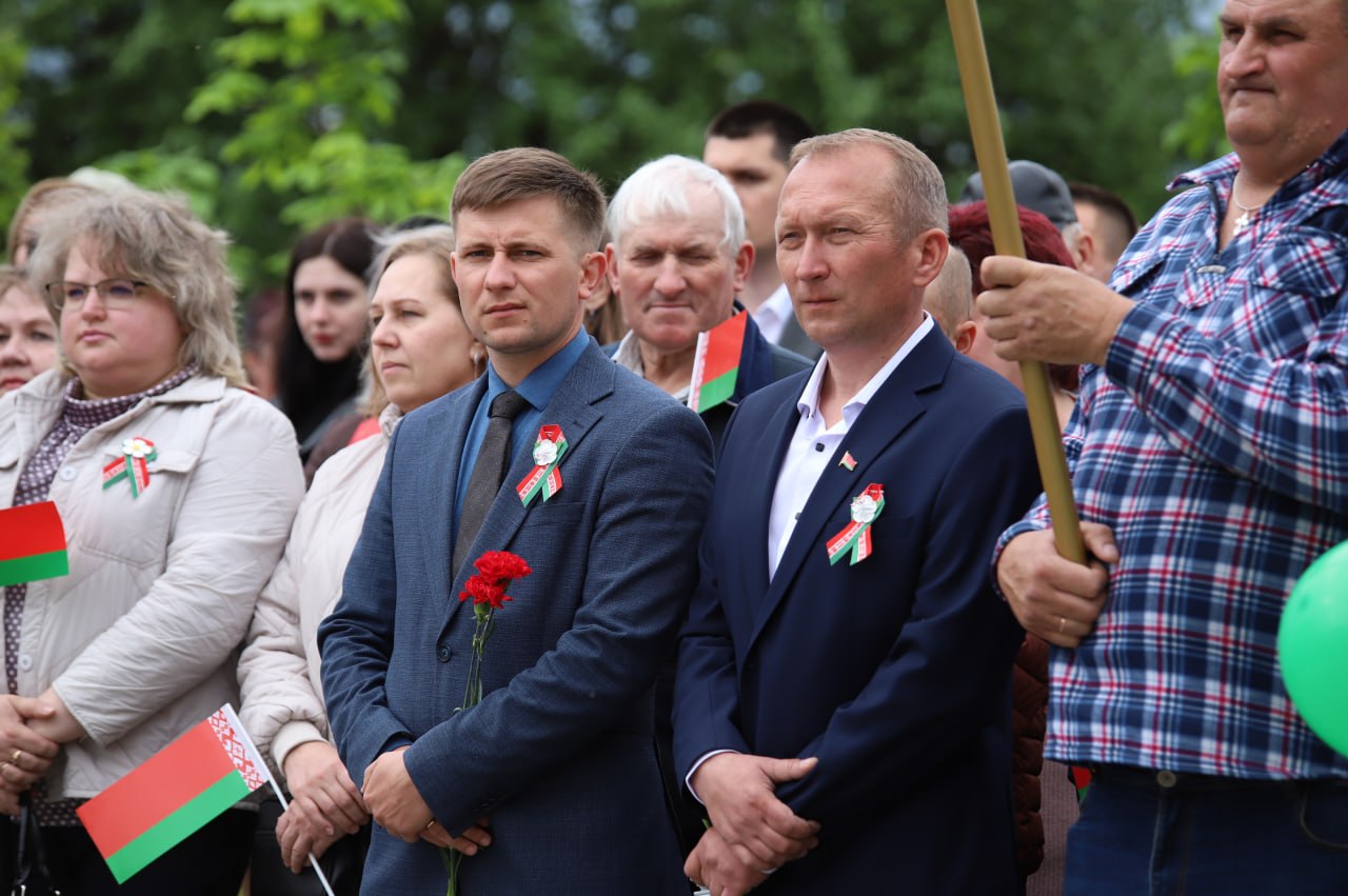 Фотафакт: З пачуццём падзякі аддаём даніну павагі подзвігу