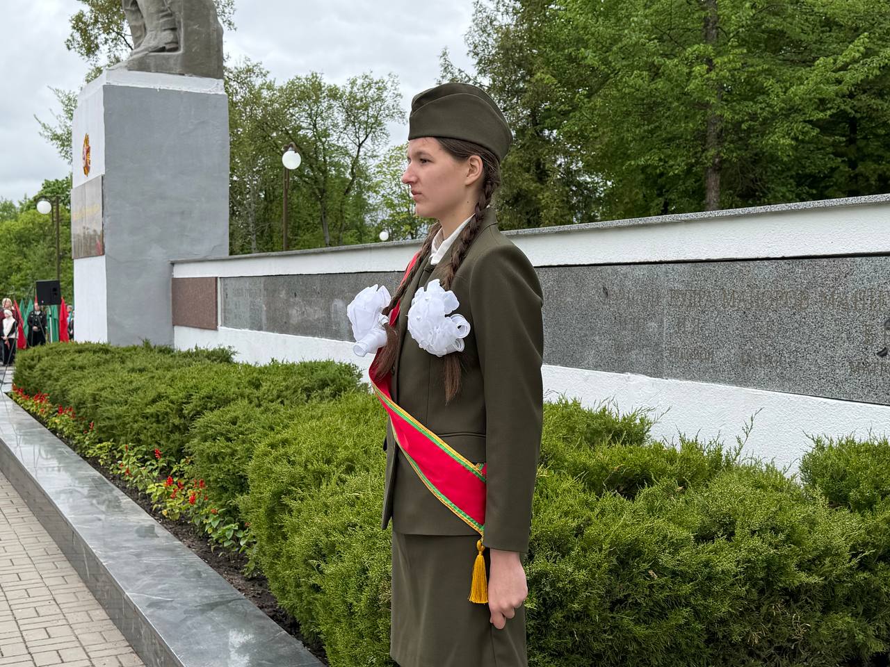 Фотафакт: З пачуццём падзякі аддаём даніну павагі подзвігу