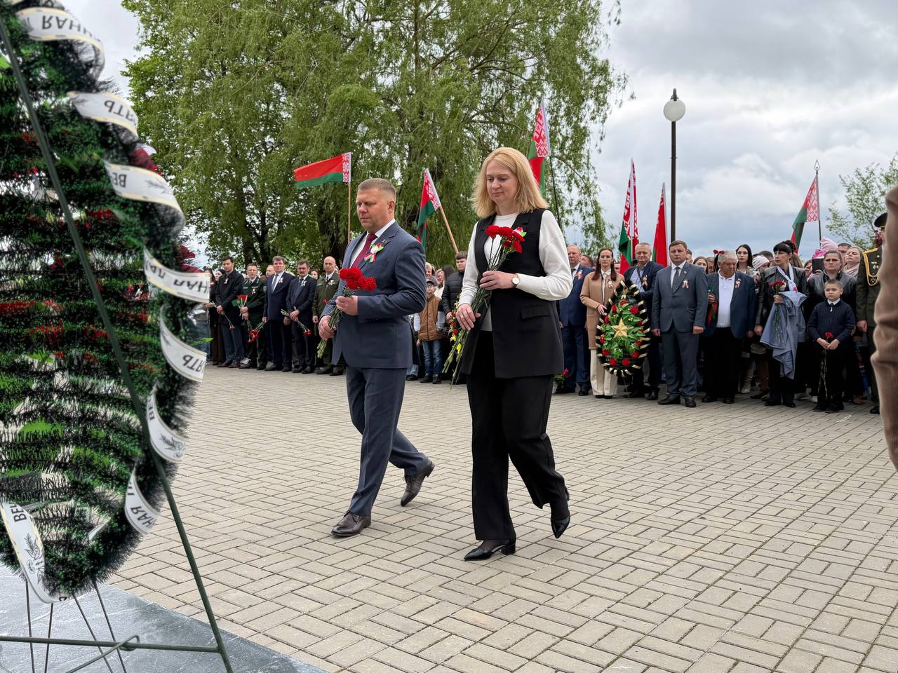 Фотафакт: З пачуццём падзякі аддаём даніну павагі подзвігу