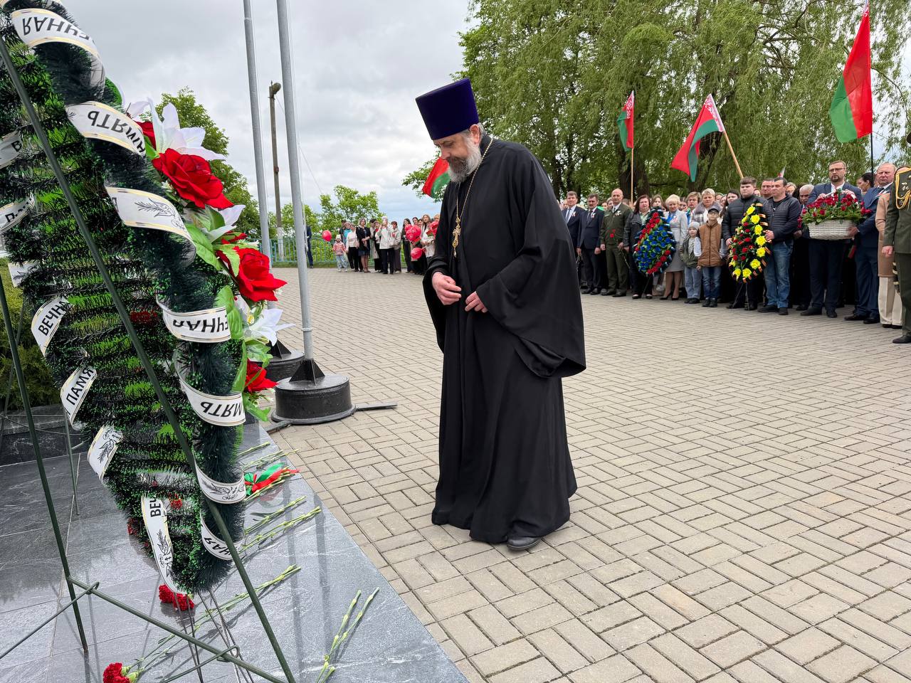 Фотафакт: З пачуццём падзякі аддаём даніну павагі подзвігу
