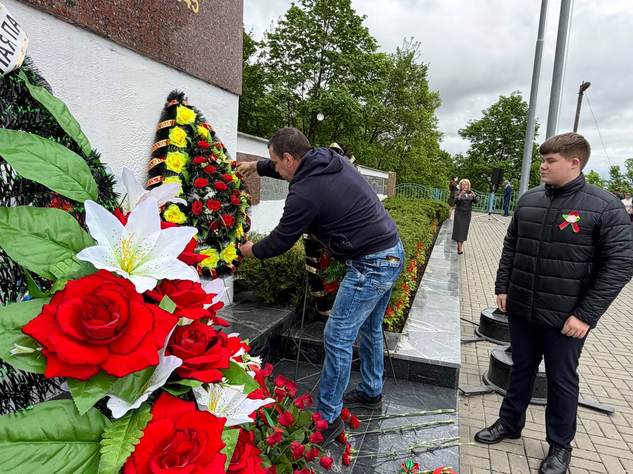 Фотафакт: З пачуццём падзякі аддаём даніну павагі подзвігу