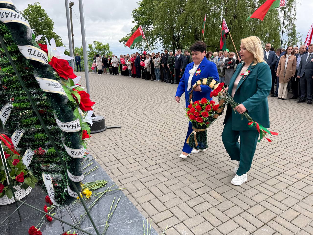 Фотафакт: З пачуццём падзякі аддаём даніну павагі подзвігу