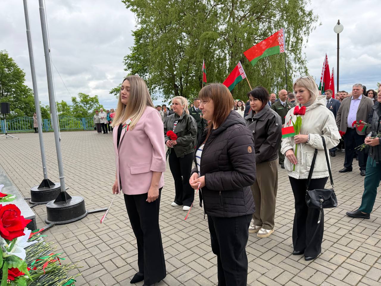Фотафакт: З пачуццём падзякі аддаём даніну павагі подзвігу
