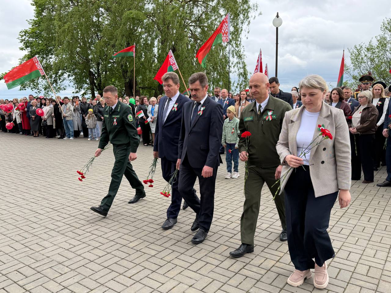 Фотафакт: З пачуццём падзякі аддаём даніну павагі подзвігу