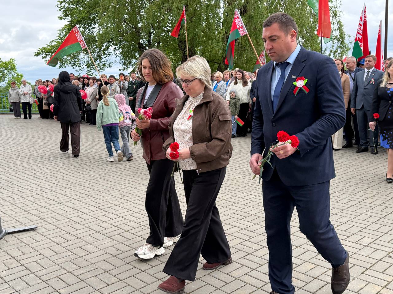 Фотафакт: З пачуццём падзякі аддаём даніну павагі подзвігу