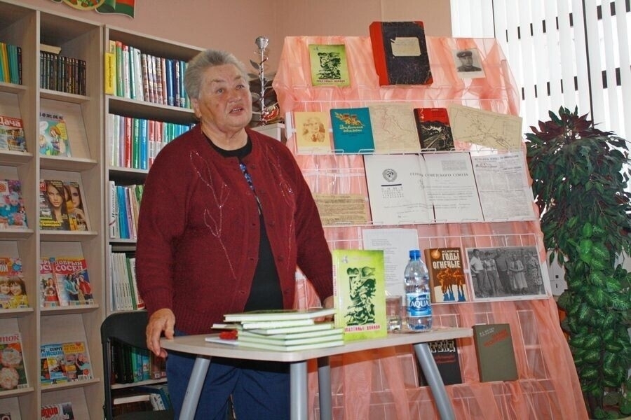 Словы ад сям'і пазаштатных аўтараў