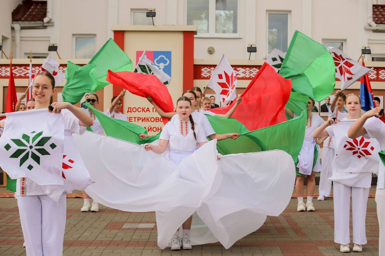 Адкрыццё Дошкі гонару прайшло ў Петрыкаве