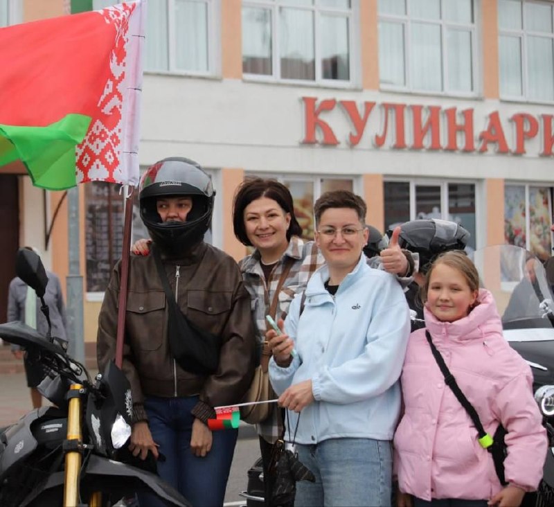 Рев моторов и память сердец: в Петрикове открыли мотосезон в честь Дня Победы!