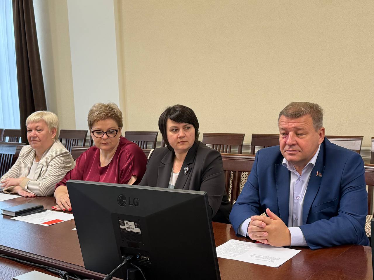 Сустрэча з дэпутатам: Пытанні Петрыкаўскага раёна