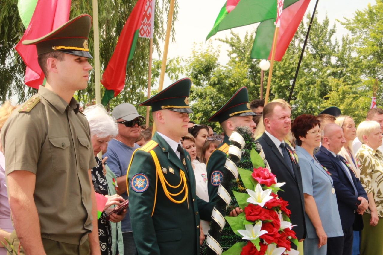 Мітынг-рэквіем прайшоў у гарадскім парку райцэнтра