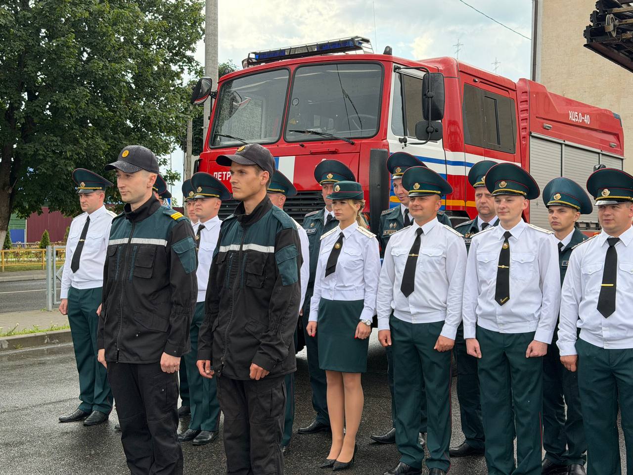 ФОТОРЭПАРТАЖ: свята мужнасці і прафесіяналізму