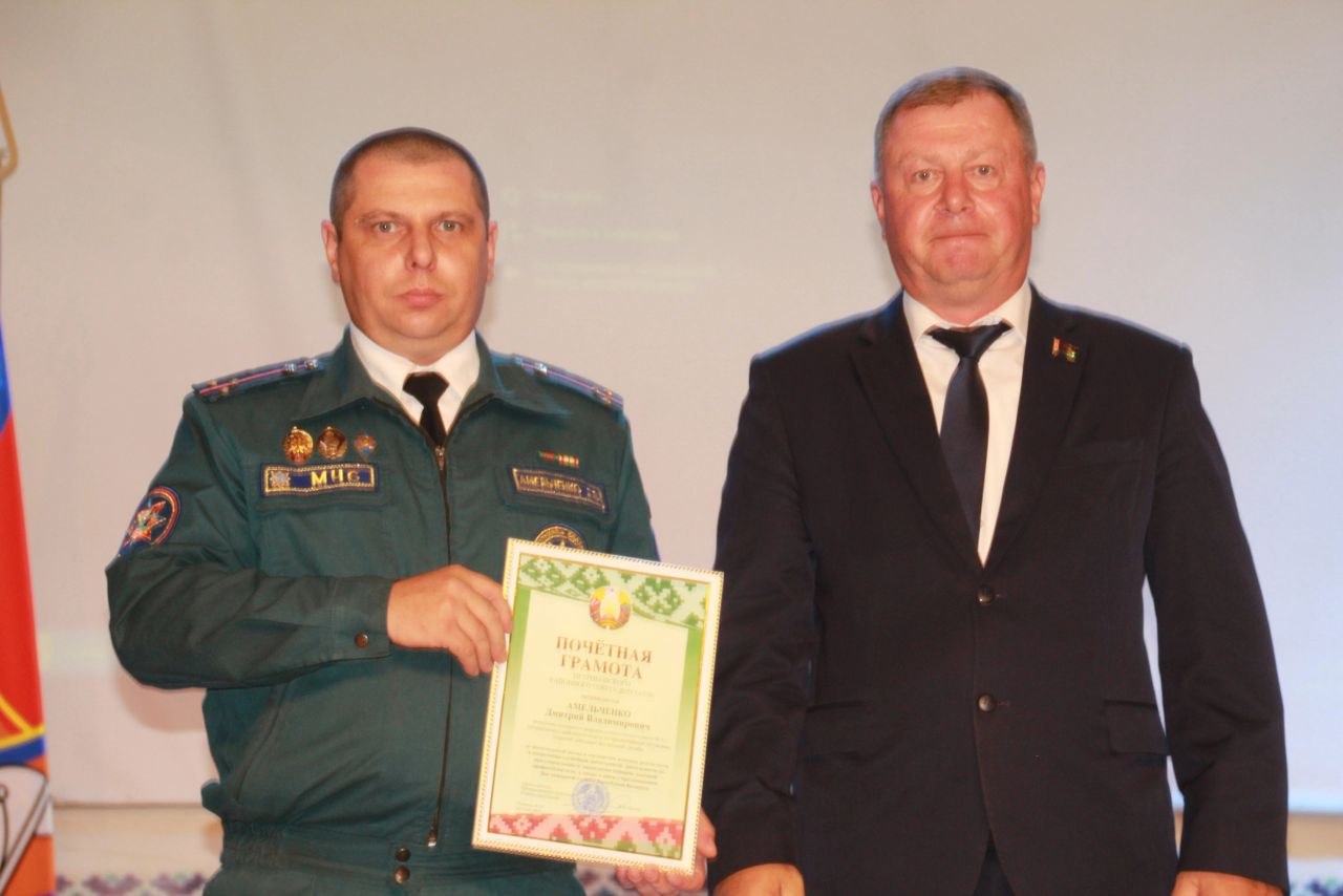 Гераізм як штодзённая праца: у раёне ўшанавалі ахоўнікаў спакою і жыцця 