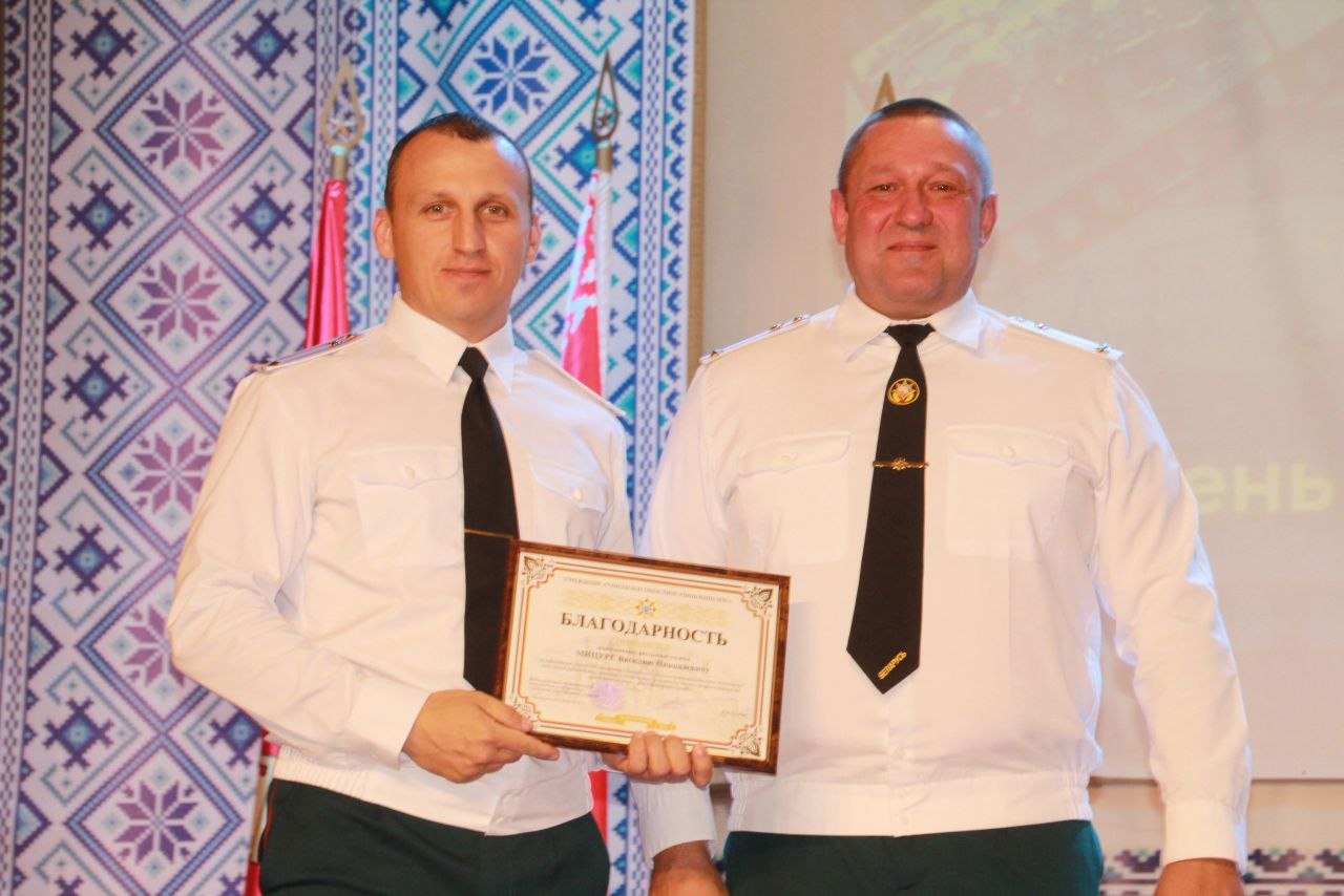Гераізм як штодзённая праца: у раёне ўшанавалі ахоўнікаў спакою і жыцця 