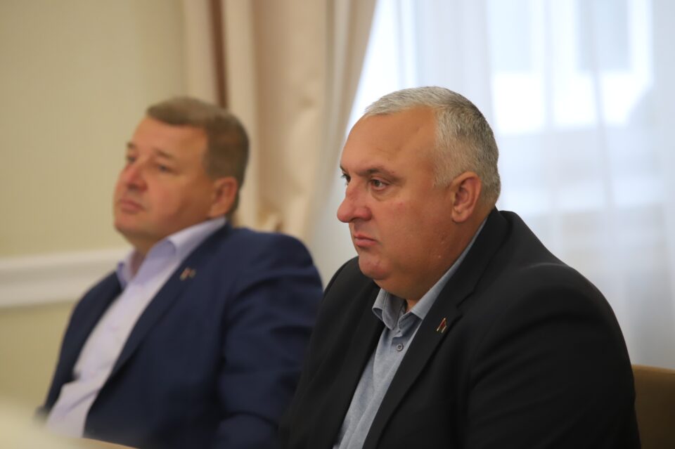 Дваццаць другая сесія Петрыкаўскага раённага Савета дэпутатаў: асноўныя вынікі і рашэнні