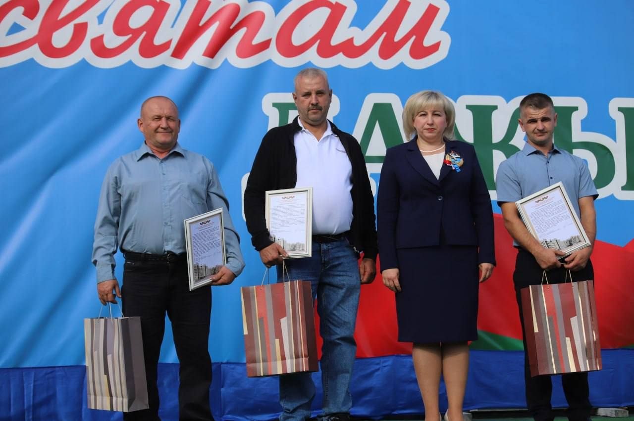 Свята працы, прыгажосці і хлеба!