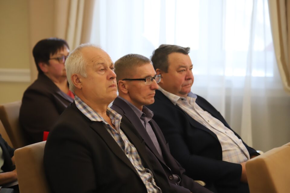 Дваццаць другая сесія Петрыкаўскага раённага Савета дэпутатаў: асноўныя вынікі і рашэнні