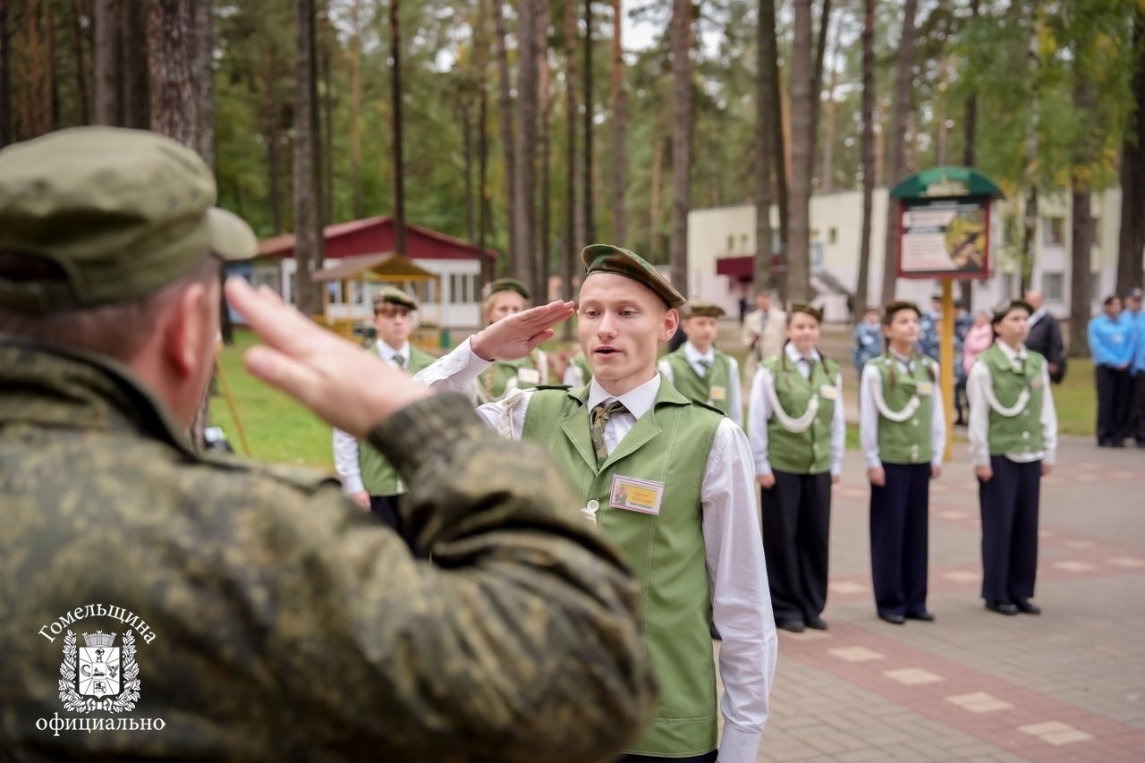 Петриковский район на областном слёте юных друзей милиции
