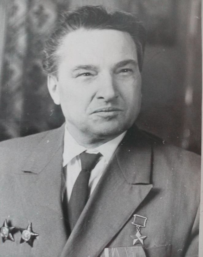 photo_5456479238170020894_y