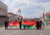Фотафакт: Петрыкаўшчына далучылася да раённага лёгкаатлетычнага забегу пад сцягам роднай краіны