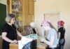 Працоўны атрад па пашыве ручнікоў і сурвэтак паспяхова працуе на базе першай гарадской школы