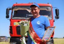 Сяргей Мацэгуда першым у раёне адвёз 1000 тон збожжа